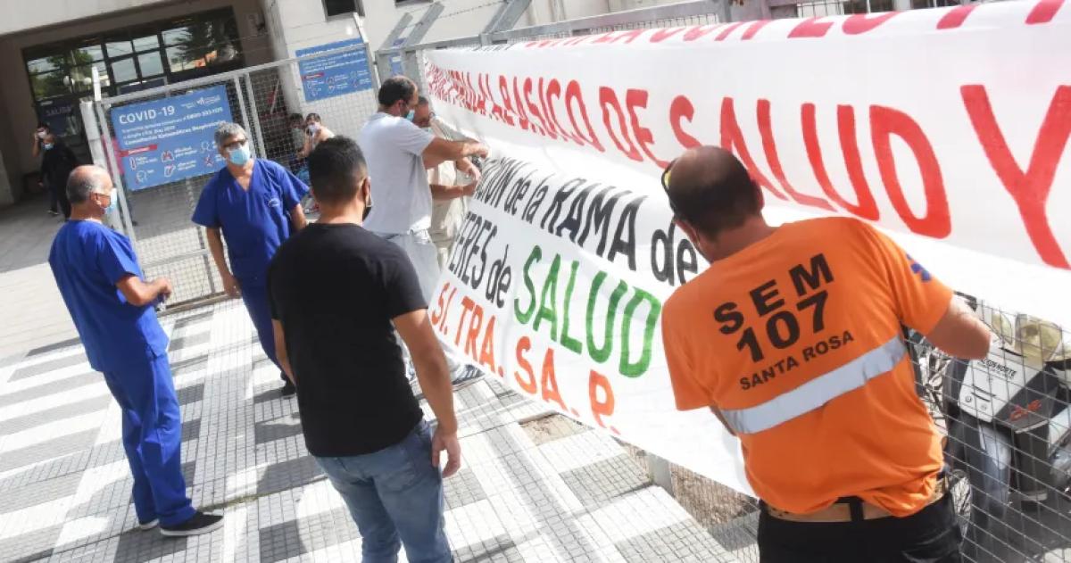 Los trabajadores de la Salud exigen que no les descuente el Impuesto a las Ganancias