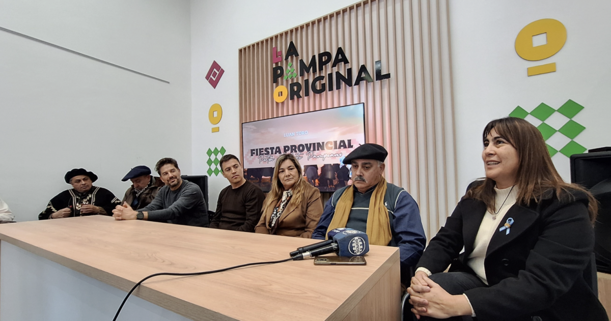 El anuncio de las actividades que se realizar�n en Luan Toro