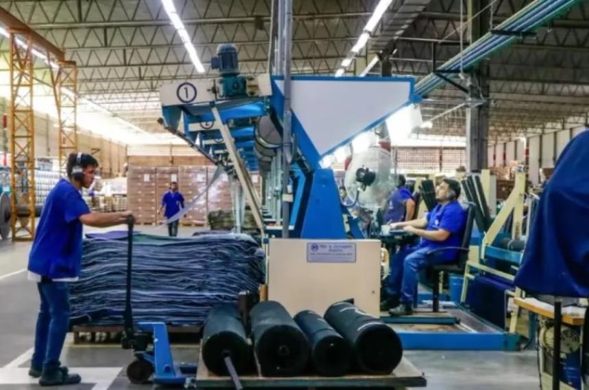 Las pequeñas y medianas empresas sufren un proceso de concentración de mercado ante la falta de financiamiento y la presión de importaciones