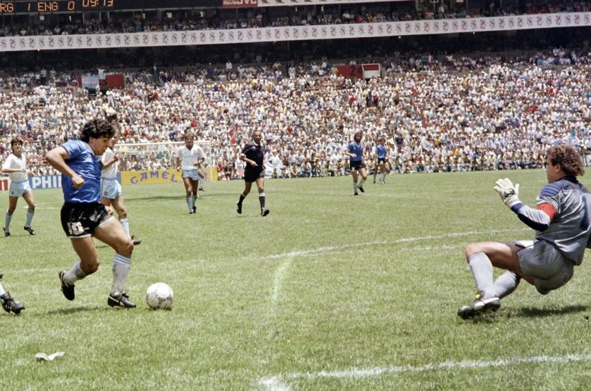 El gol del siglo- Maradona contra Shilton en el Azteca