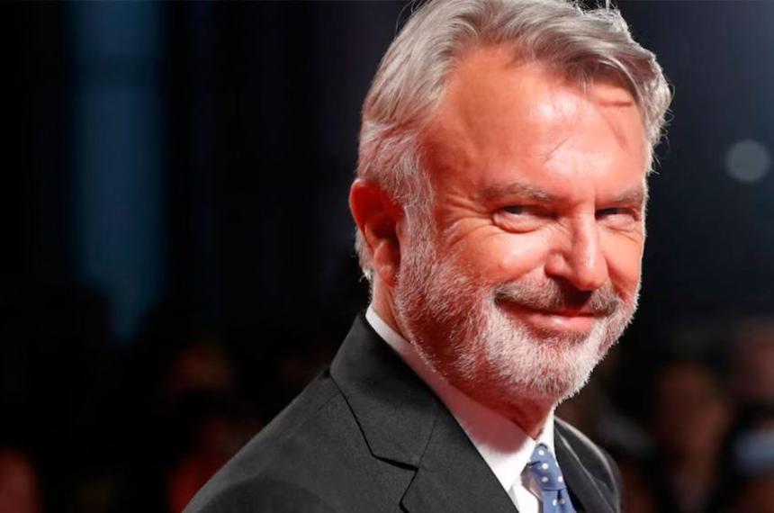 Sam Neill se mostró sonriente durante una gala en Sídney y compartió im�genes en sus redes sociales pocas semanas antes de su fallecimiento que su familia calificó como inesperado