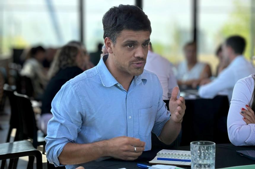 Juli�n Angelucci cara visible de la Coalición Cívica