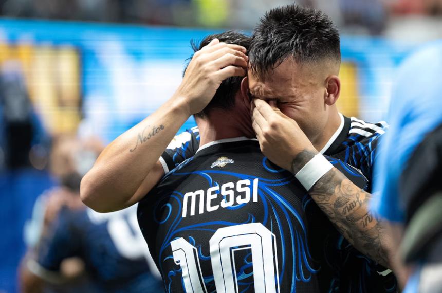 Lautaro Martínez emocionado al hacer su gol