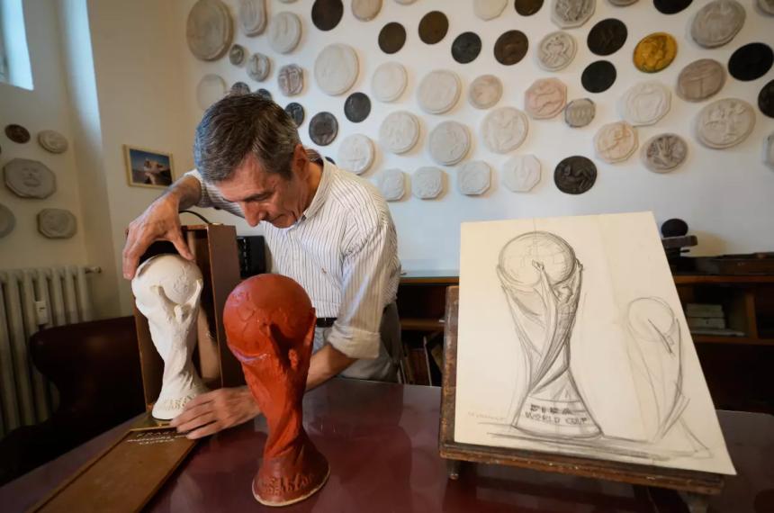 El molde de la copa en yeso