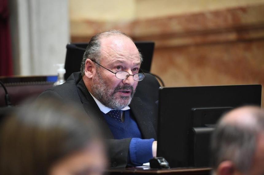 Kroneberger dice que así como est� no vota el proyecto para modificar la ley de tierras