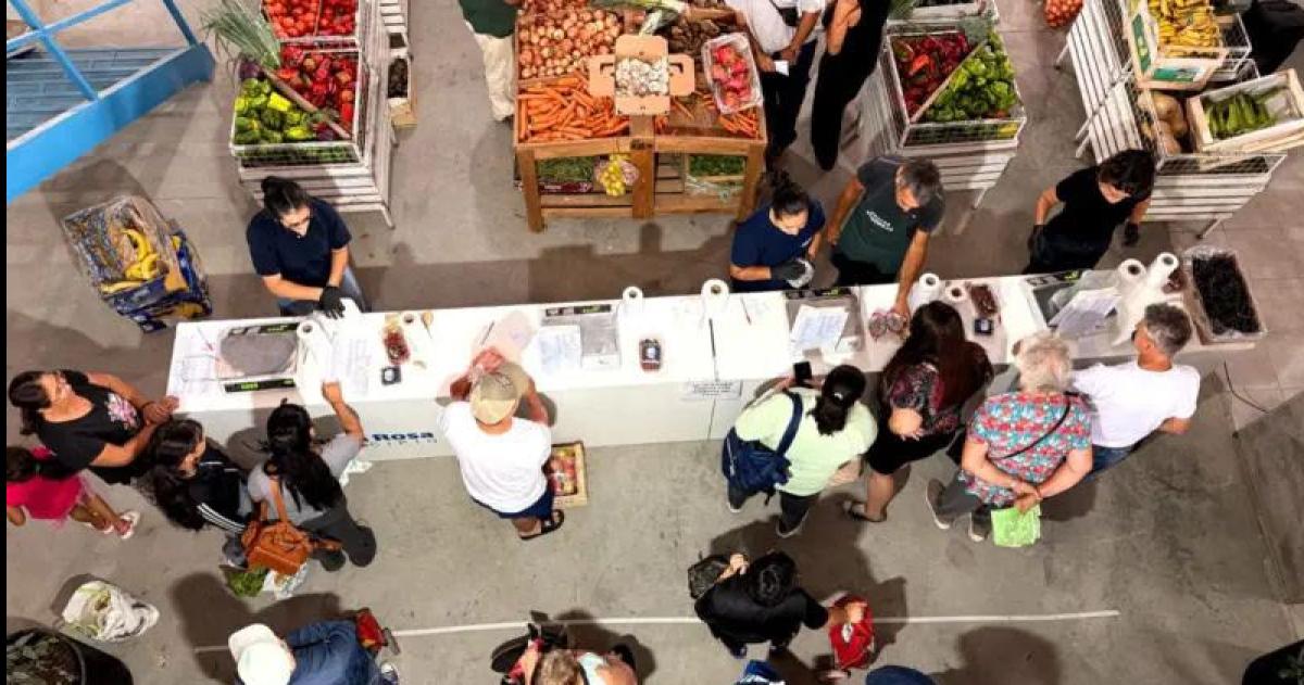 El Mercado Municipal abre en su tradicional espacio de la Ruta 35