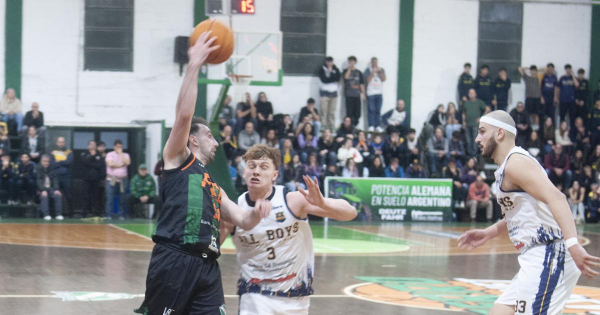 Ferro ganó con mucha claridad el segundo partido de la serie