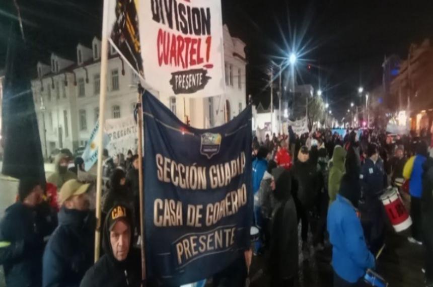 Los uniformados piden un salario de 22 millones de pesos