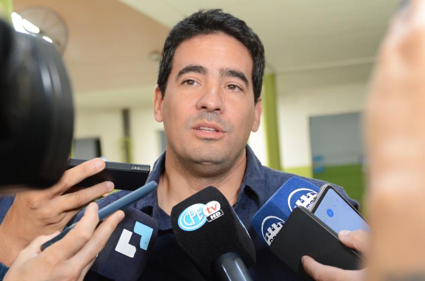 Adri�n Ravier vocero presidencial volvió a referirse al reclamo por Malvinas