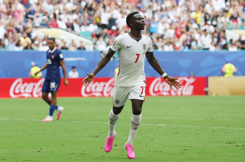 Bukayo Saka anotó dos goles para Inglaterra