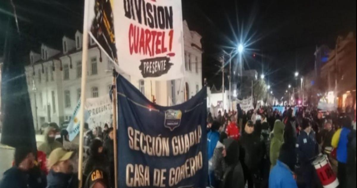 Los uniformados piden un salario de 22 millones de pesos