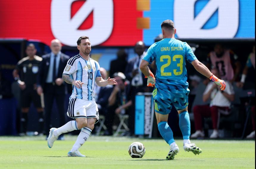 Messi busca un nuevo título ante España