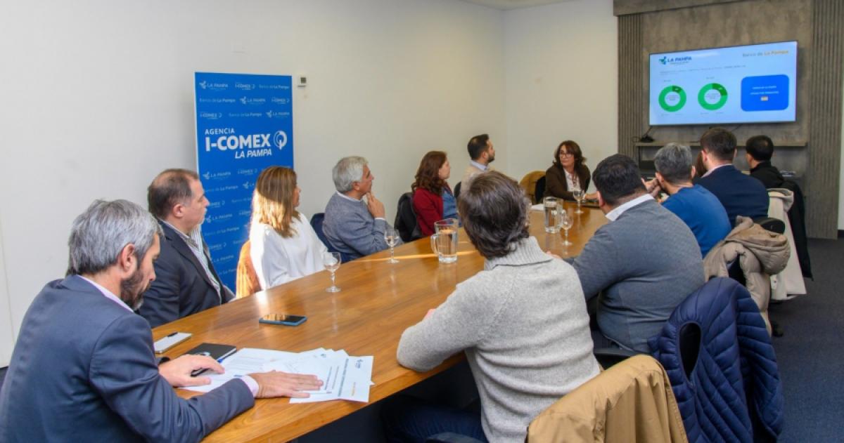 Dirigentes del comercio la construcción y la gastronomía mantuvieron un encuentro en I-COMEX