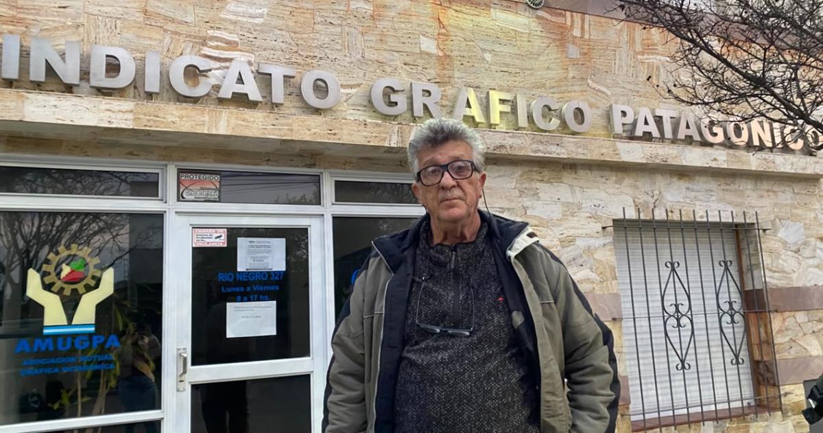 Carlos Garello un afiliado a OSPIDA que fue a buscar respuestas a la asamblea del Sindicato Gr�fico