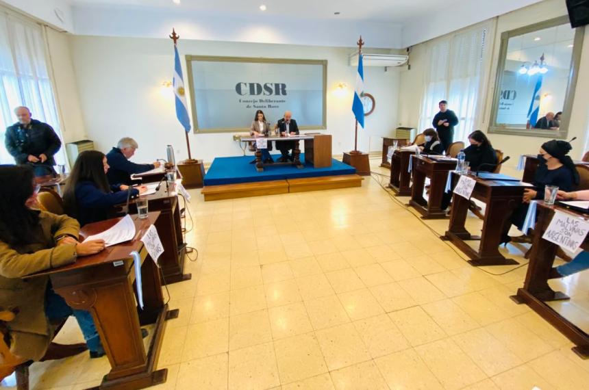 Un oficialismo en minoría logró de todos modos la aprobación de la reforma que propuso di N�poli