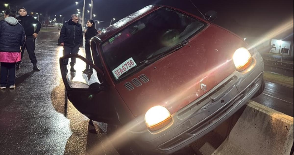 La conductora no tenía carnet de conducir papeles del auto ni seguro