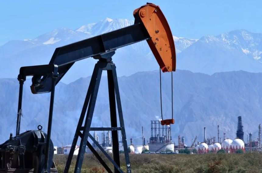 El conflicto en Medio Oriente en el estrecho de Ormuz disparó otra vez el petróleo