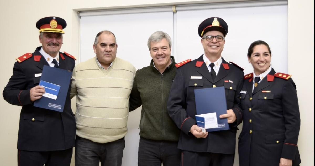 El acto estuvo encabezado por el ministro Álvarez