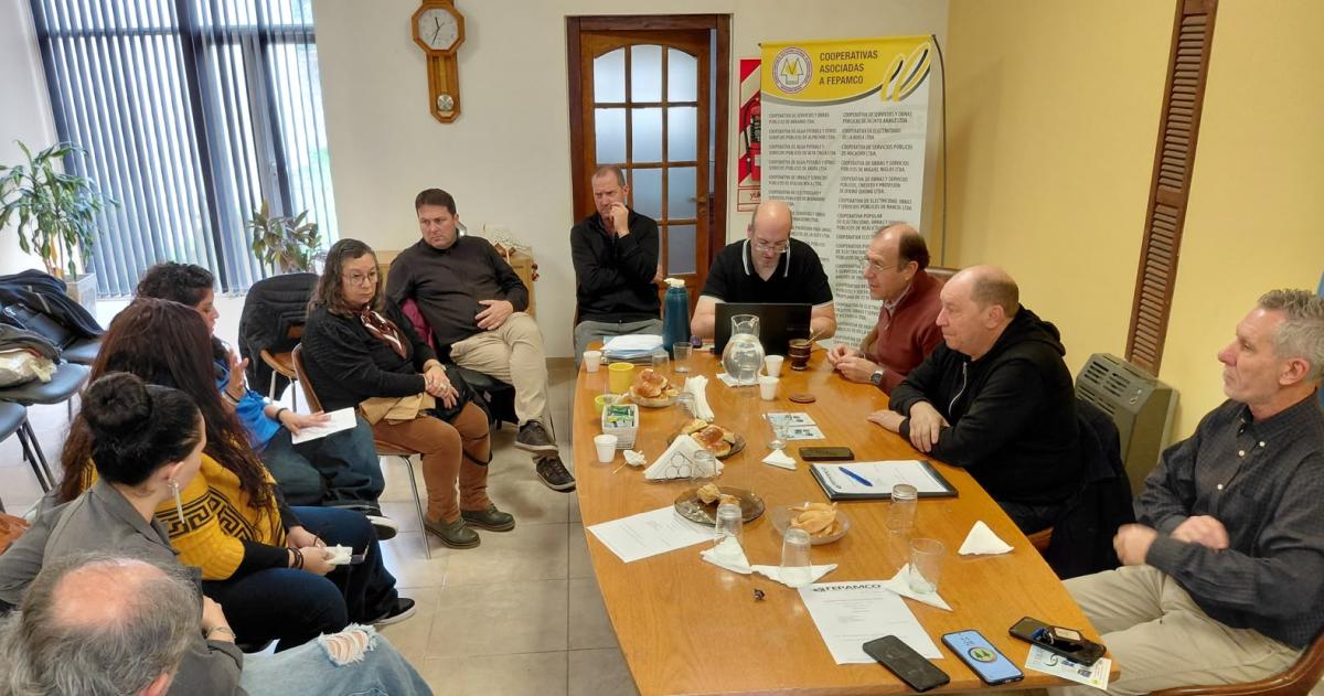 El encuentro fue motorizado por la Subsecretaría de Cooperativas