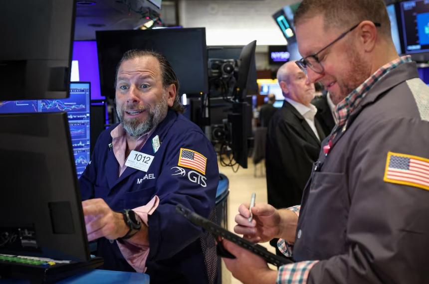 Wall Street opera sin rumbo en medio de la temporada de balances