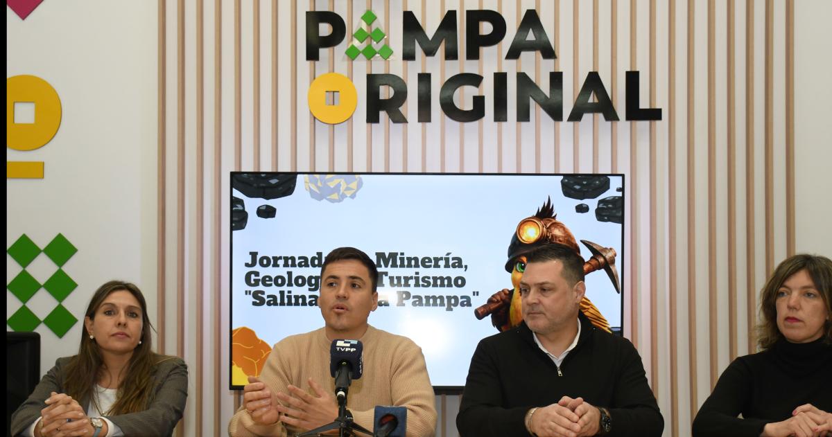 El anuncio se hizo en la Secretaría de Turismo