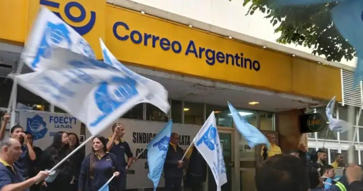 El gobierno ya cerró 300 locales y despidió a m�s de 7000 trabajadores