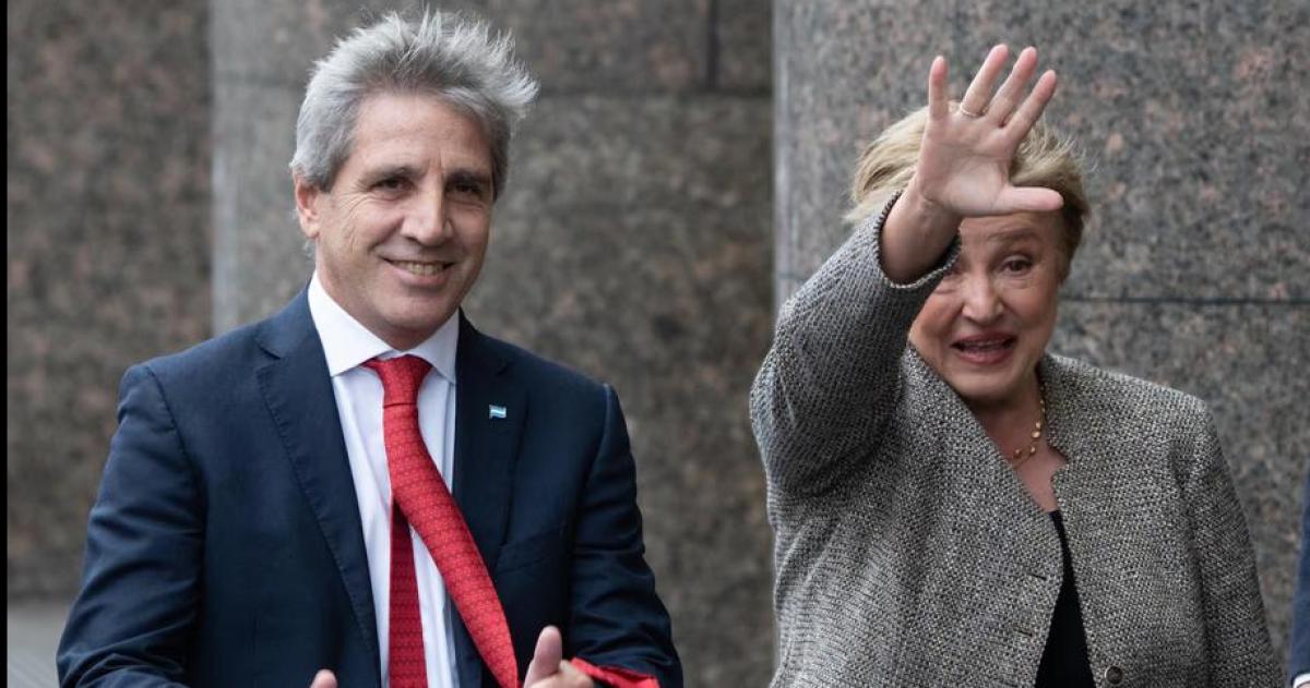 Caputo y Georgieva brindarpn una conferencia de presna