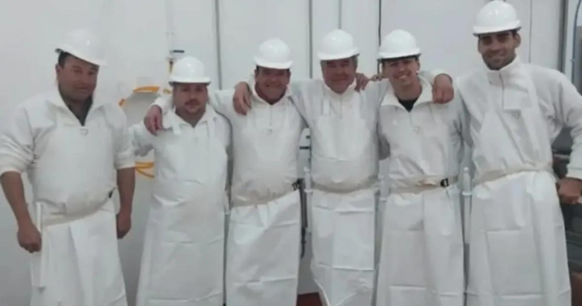 Un equipo compuesto por seis trabajadores locales estuvo en pleno entrenamiento