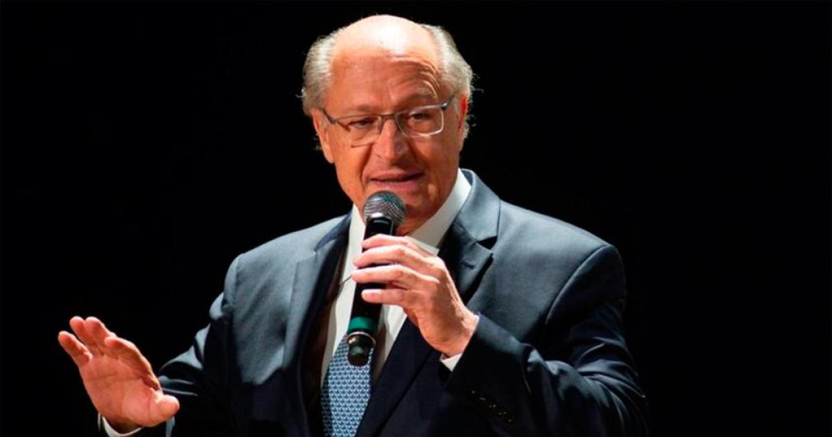 El vicepresidente brasileño Geraldo Alckmin cuestionó con dureza las declaraciones de Javier Milei y advirtió que el conflicto político amenaza con profundizar la crisis diplom�tica entre Argentina y Brasil