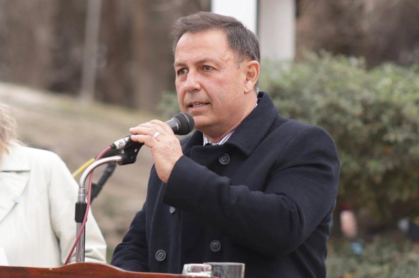 Abel Sabarots intendente de General Acha