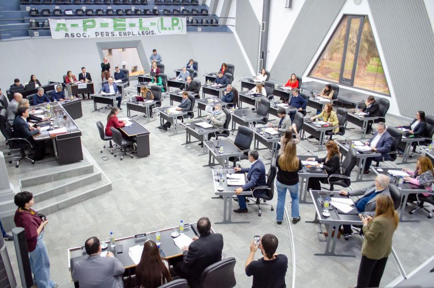 La Legislatura provincial sesionó este jueves