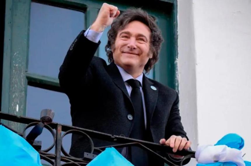 Javier Milei respaldó a Manuel Adorni frente a la investigación judicial defendió la estrategia oficial sobre Malvinas y minimizó el impacto del apoyo financiero de Estados Unidos durante la crisis cambiaria