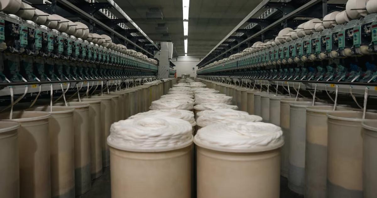 El Índice de Producción Industrial (IPI) de productos textiles retrocedió 256-en-porciento- interanual