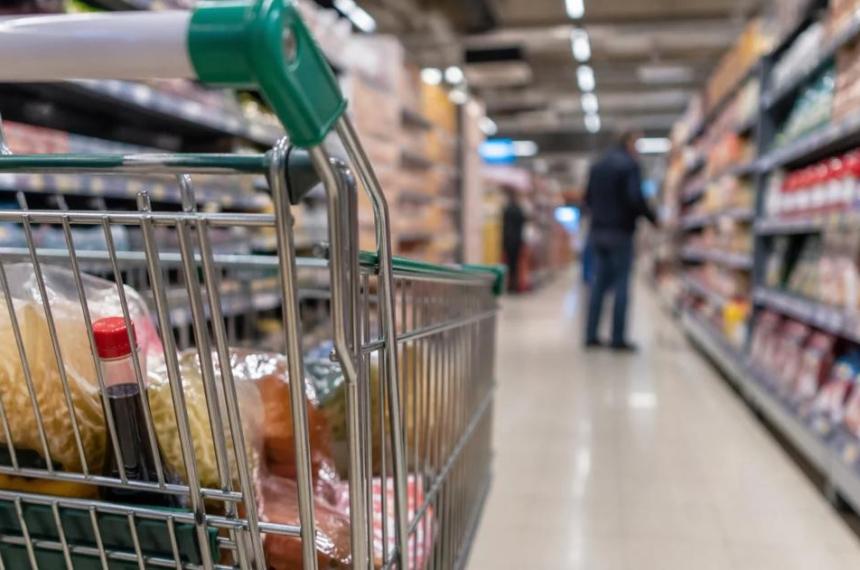 El consumo y los salarios no repuntan desde 2023