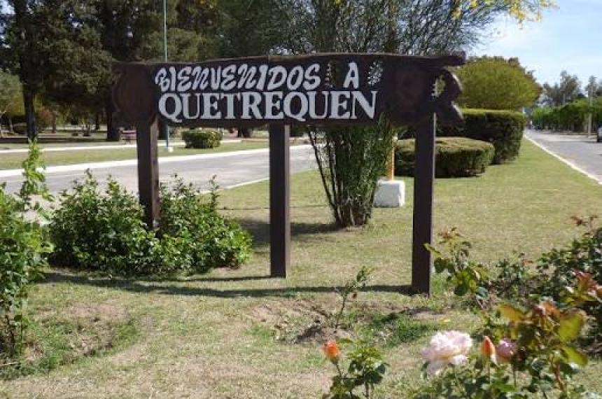 También hizo referencia a la situación económica de la localidad y a la dificultad de reducir gastos