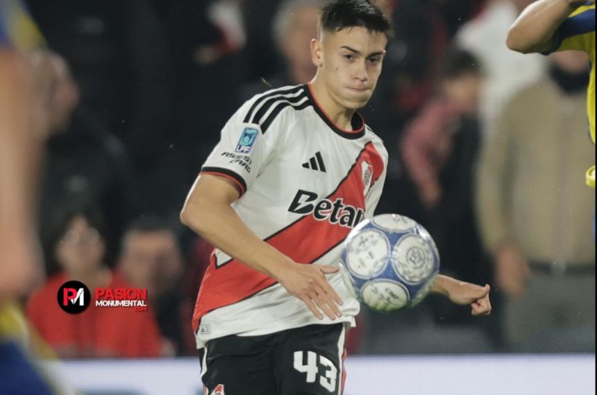 Valentín Lucero debutó este domingo en la primera de River