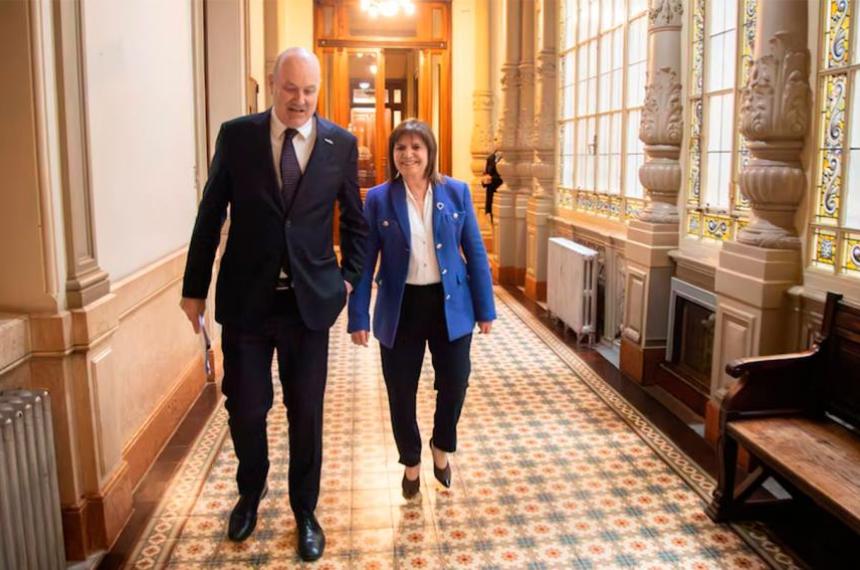 El oficialismo modificó el proyecto de reforma de la Ley de Tierras para sumar apoyos en el Senado y destrabar una votación que aparece abierta y muy ajustada