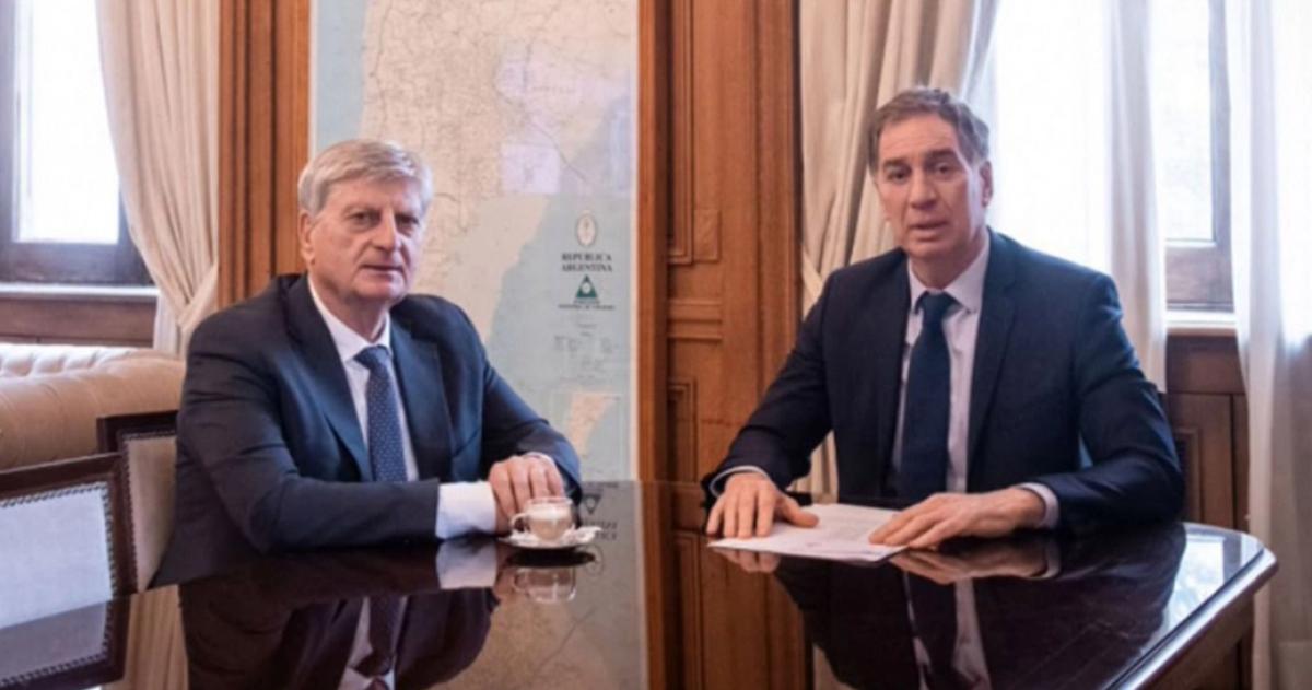 El gobernador Sergio Ziliotto retomó el di�logo con el jefe de Gabinete Diego Santilli Acordaron fondos previsionales que impactaron en las transferencias no autom�ticas de julio