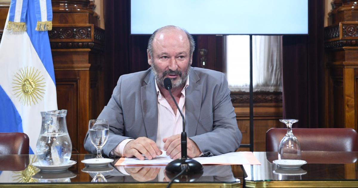 Daniel Kroneberger (UCR)
