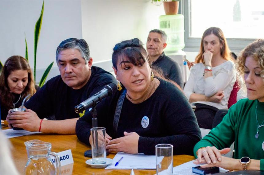 Las referencias sindicales participaron del encuentro en la Legislatura