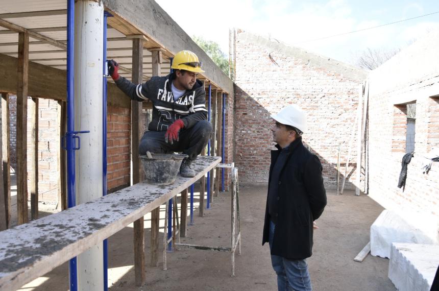 El ministro Intronati recorrió distintas obras en Algarrobo