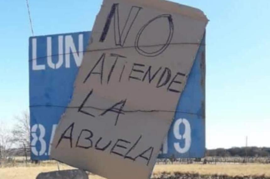 El cartel en la chacra de La Cristina