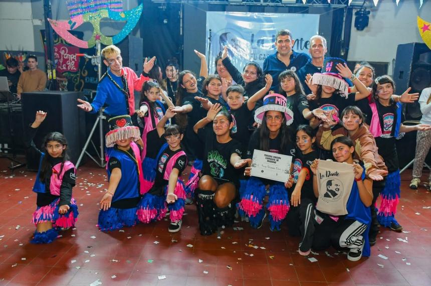 Los organizadores agradecieron a la agrupación La Dante y al senador Daniel Bensus�n que est�n desde el primer momento que decidimos realizar esta actividad