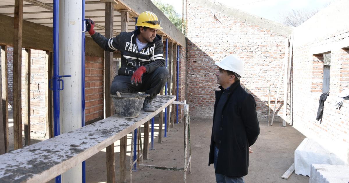 El ministro Intronati recorrió distintas obras en Algarrobo