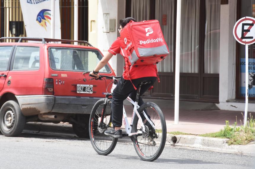 El informe de Politikon advierte que todo el empleo generado en el �ltimo año fue informal