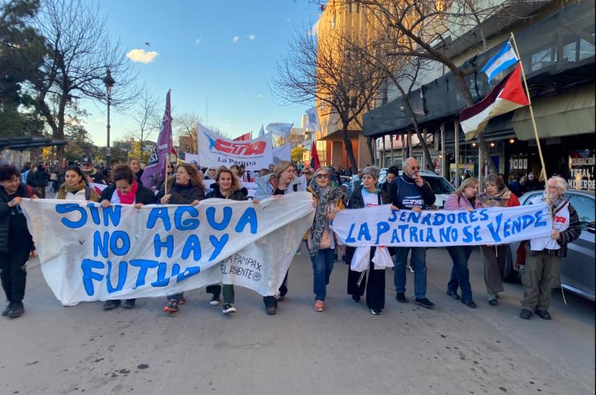 La movilización de este jueves por la tarde en el centro santarroseño