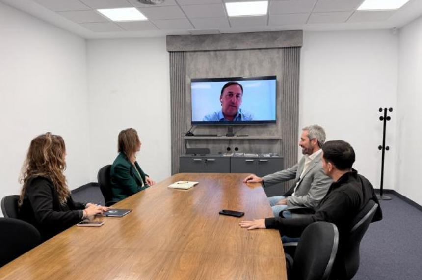 Encuentro entre las autoridades de la Agencia I-Comex y Unilpa