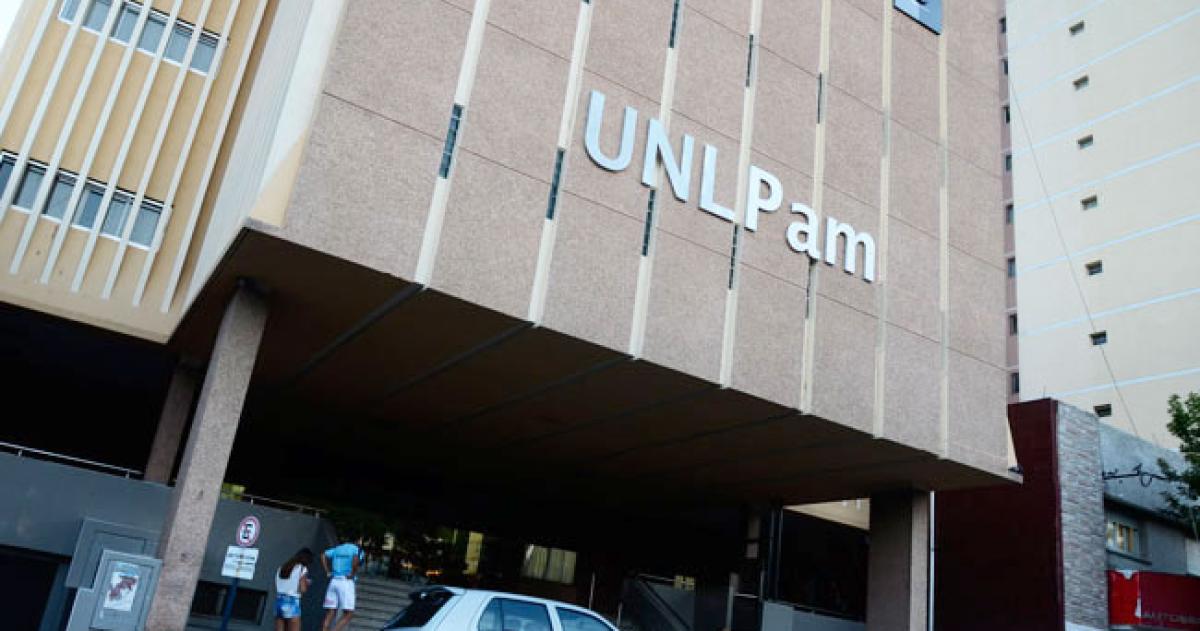 Dos carreras de la UNLPam obtuvieron el maacuteximo reconocimiento de la CONEAU