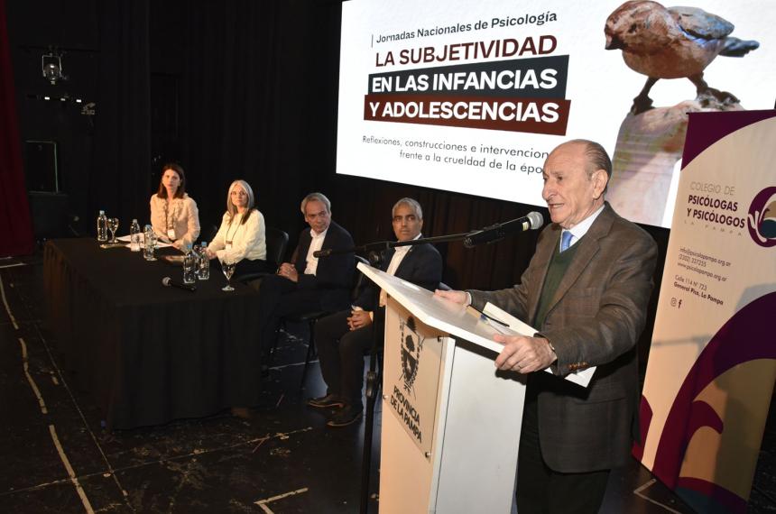 El ministro Mario Kohan participó de la apertura de las Jornadas Nacionales de Psicología