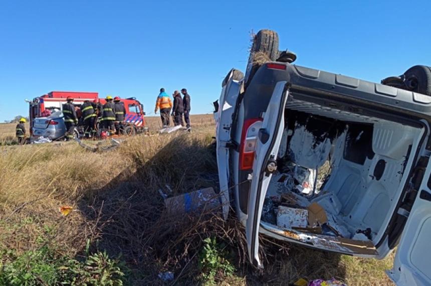 El conductor de la Kangoo falleció en el Hospital Centeno